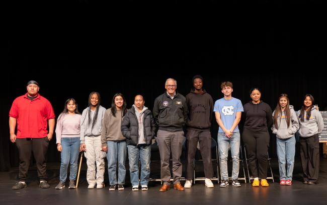 Inslee with Fort Vancouver High School students after a panel discussion. 