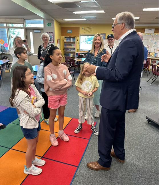 Gov. Jay Inslee chats with students at Richard Gordon Elementary School